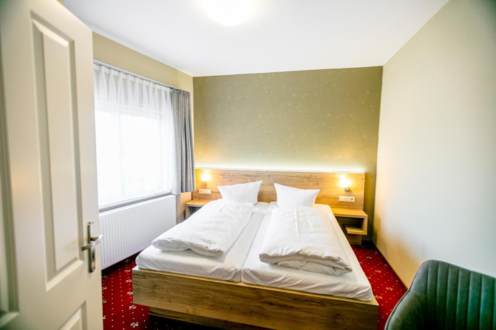 Hotel Zum Goldenen Löwen Peitz Buitenkant foto