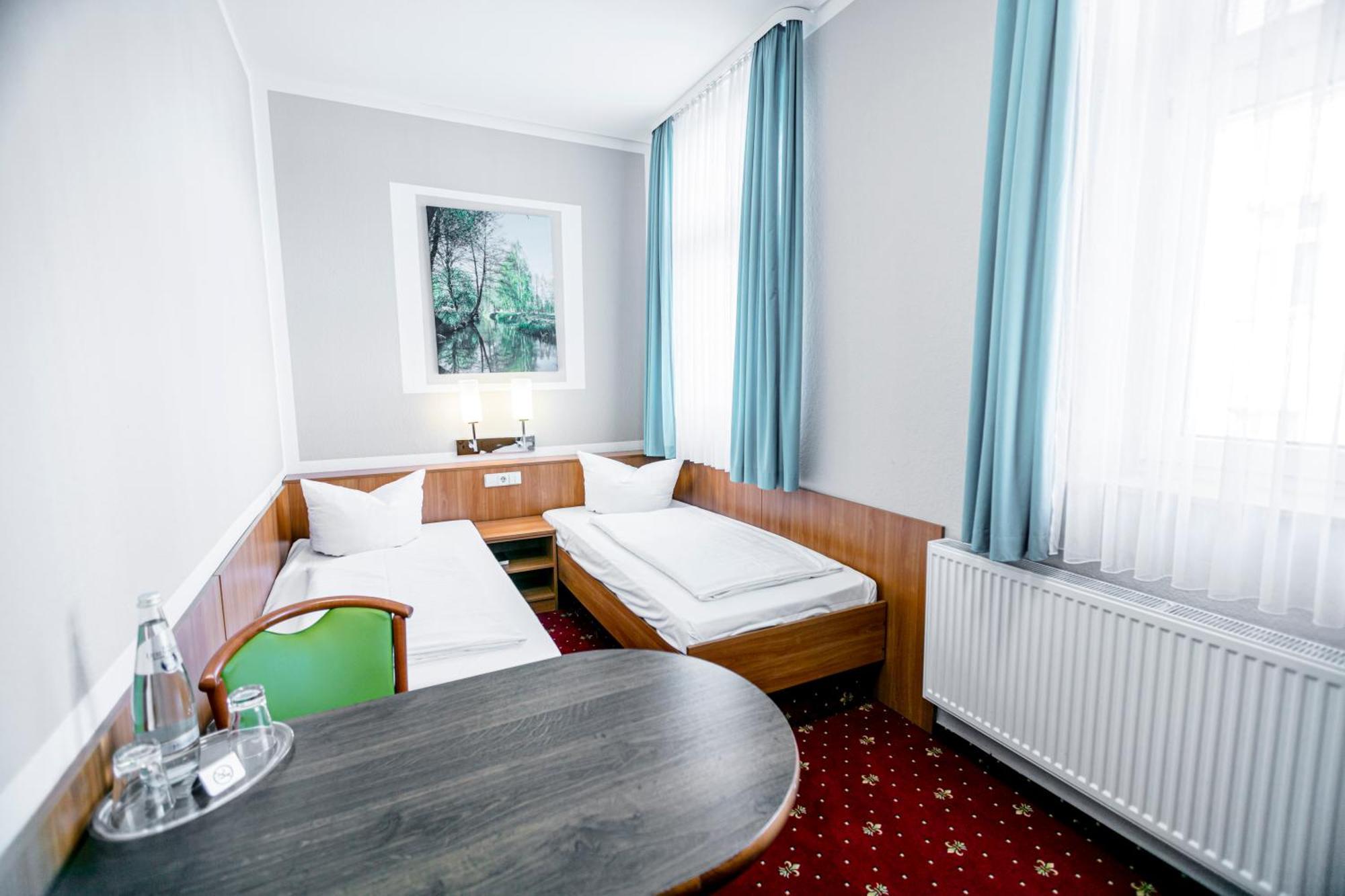 Hotel Zum Goldenen Löwen Peitz Buitenkant foto