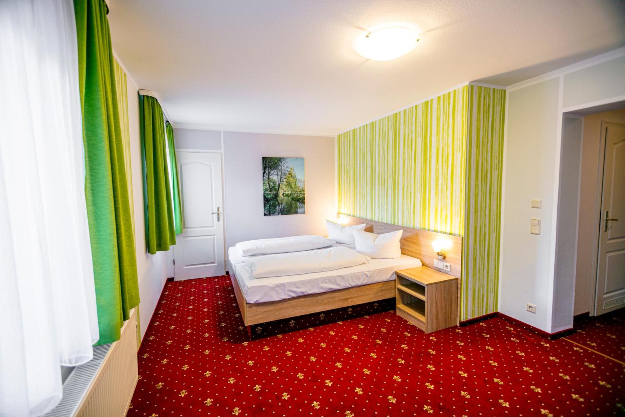 Hotel Zum Goldenen Löwen Peitz Buitenkant foto